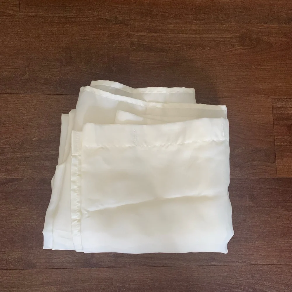 NWOT Slippery Satin Like Fabric Shower Curtain In Cream 70 X 73” 100% Polyester
